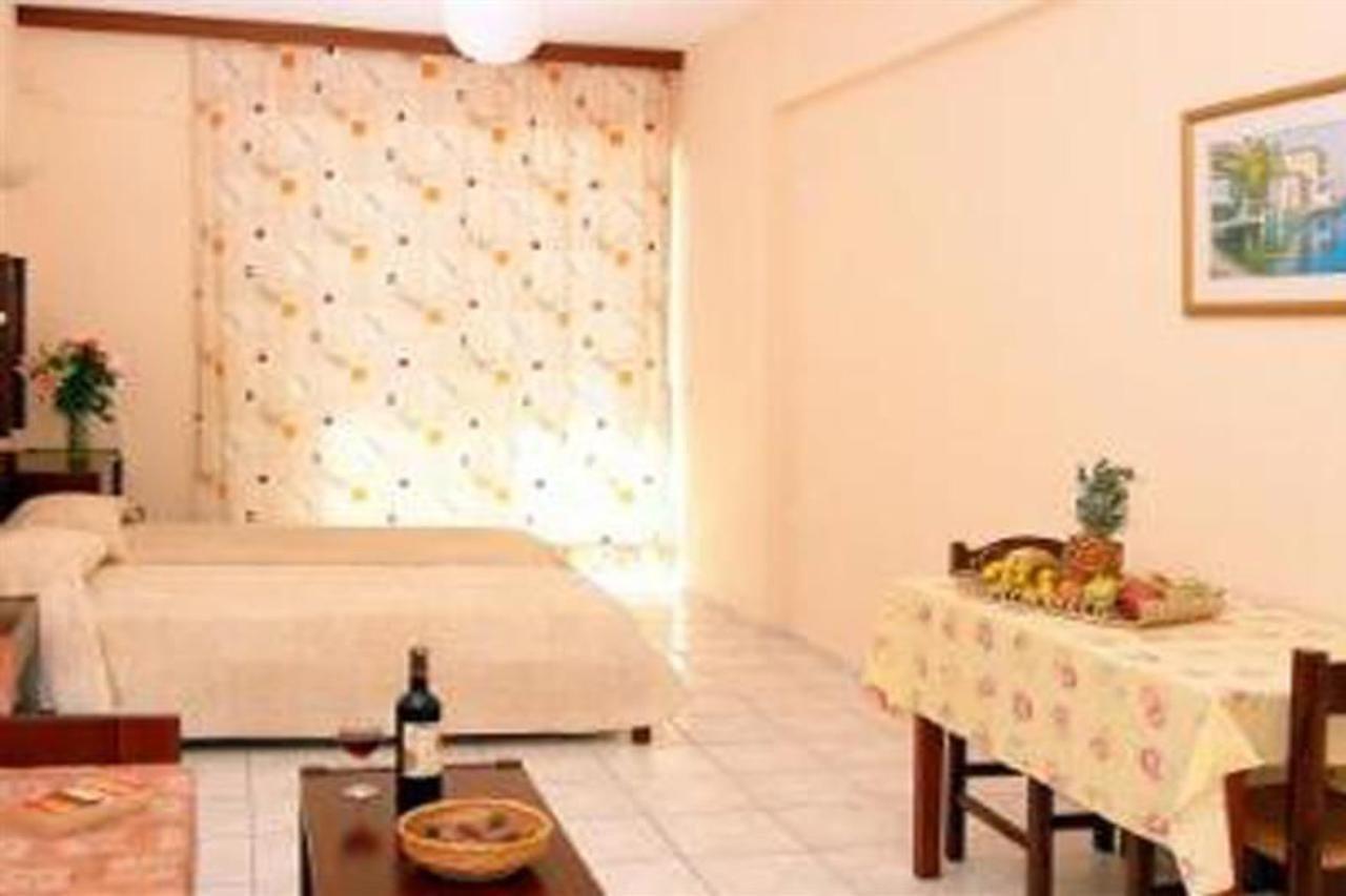 Danaos Beach Apartments Сфакакі Екстер'єр фото